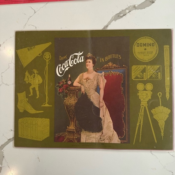Coca Cola plastic vintage laminated placemats  x 4 (set) Reproduction - Picture 2 of 4